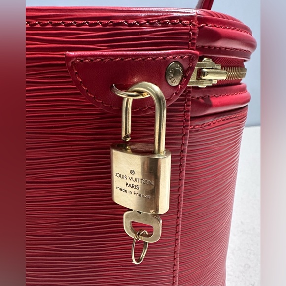 Louis Vuitton Cannes Vanity Bag Epi Leather - Picture 8 of 16